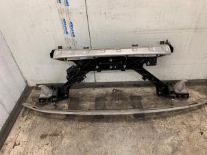 Gebruikte Voorfront Tesla Model Y (5YJY) Long Range 72kWh Prijs € 500,00 Margeregeling aangeboden door Autodemontage van de Laar