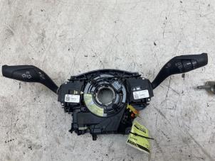 Gebruikte Combischakelaar Stuurkolom Ford Transit Connect (PJ2) 1.5 EcoBlue Prijs € 30,00 Margeregeling aangeboden door Autodemontage van de Laar