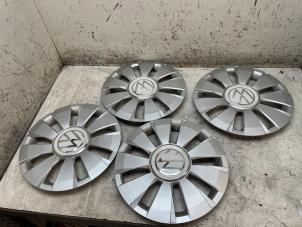 Gebruikte Wieldop set Volkswagen Up! (121) 1.0 12V 60 Prijs op aanvraag aangeboden door Autodemontage van de Laar