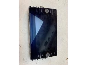 Gebruikte Display Multi Media regelunit Volkswagen Polo VI (AW1) 1.0 TSI 12V Prijs € 175,00 Margeregeling aangeboden door Autodemontage van de Laar