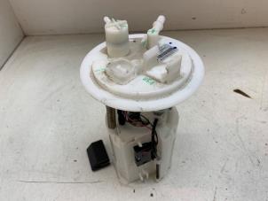 Gebruikte Benzinepomp Mitsubishi Space Star (A0) 1.2 12V Prijs € 70,00 Margeregeling aangeboden door Autodemontage van de Laar