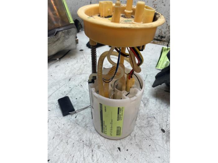 Gebruikte Tank element Pomp MAN TGE 2.0 TDI Prijs € 150,00 Margeregeling aangeboden door Autodemontage van de Laar