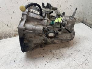 Gebruikte Versnellingsbak Dacia Dokker Express (8S) 1.5 Blue dCi 95 Prijs € 525,00 Margeregeling aangeboden door Autodemontage van de Laar