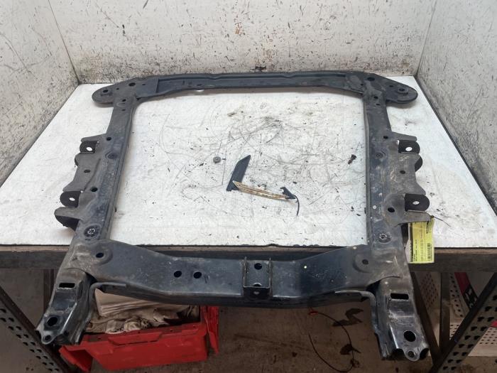 Gebruikte Subframe Dacia Dokker Express (8S) 1.5 Blue dCi 95 Prijs € 175,00 Margeregeling aangeboden door Autodemontage van de Laar