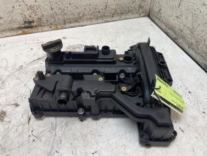 Gebruikte Kleppendeksel Ford Fiesta 6 (JA8) 1.0 Ti-VCT 12V 65 Prijs € 50,00 Margeregeling aangeboden door Autodemontage van de Laar