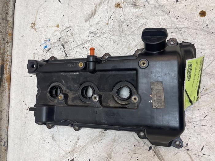 Gebruikte Kleppendeksel Mitsubishi Space Star (A0) 1.0 12V Prijs € 50,00 Margeregeling aangeboden door Autodemontage van de Laar