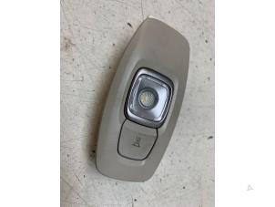 Gebruikte Binnenverlichting voor Renault Grand Scénic IV (RFAR) 1.3 TCE 140 16V Prijs op aanvraag aangeboden door Autodemontage van de Laar