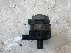 Gebruikte Watercirculatiepomp Audi A3 Sportback (8VA/8VF) 1.4 TFSI 16V e-tron Prijs op aanvraag aangeboden door Autodemontage van de Laar