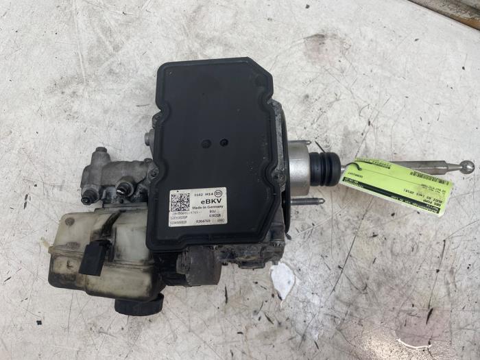 Gebruikte ABS Pomp Audi A3 Sportback (8VA/8VF) 1.4 TFSI 16V e-tron Prijs op aanvraag aangeboden door Autodemontage van de Laar