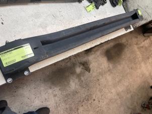 Gebruikte Bumperframe achter Volkswagen Golf VIII (CD1) 1.5 eTSI 16V Prijs € 45,00 Margeregeling aangeboden door Autodemontage van de Laar