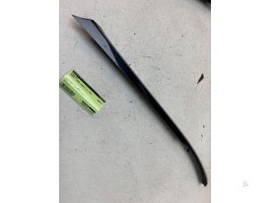 Gebruikte Sierlijst Renault Grand Scénic IV (RFAR) 1.3 TCE 140 16V Prijs € 35,00 Margeregeling aangeboden door Autodemontage van de Laar