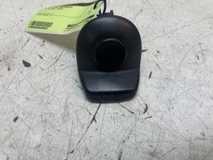 Gebruikte Schakelaar achterklep Volkswagen Up! (121) 1.0 12V 60 Prijs € 70,00 Margeregeling aangeboden door Autodemontage van de Laar