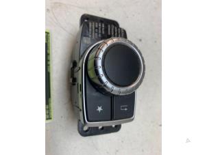 Gebruikte Bediening boordcomputer Mercedes CLA Shooting Brake (117.9) 2.2 CLA-200 CDI, 200 d 16V Prijs € 20,00 Margeregeling aangeboden door Autodemontage van de Laar