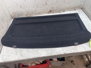 Gebruikte Hoedenplank Skoda Karoq 1.5 TSI 16V Prijs € 125,00 Margeregeling aangeboden door Autodemontage van de Laar