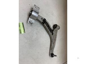 Gebruikte Draagarm rechts-voor Mercedes CLA Shooting Brake (117.9) 2.2 CLA-200 CDI, 200 d 16V Prijs € 50,00 Margeregeling aangeboden door Autodemontage van de Laar