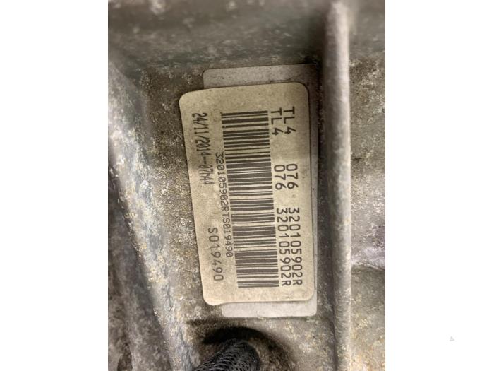 Versnellingsbak van een Mercedes-Benz Citan (415.6) 1.5 111 CDI 2015