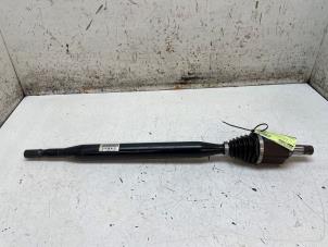 Gebruikte Steekas rechts-voor Skoda Fabia III Combi (NJ5) 1.0 TSI 12V Prijs € 100,00 Margeregeling aangeboden door Autodemontage van de Laar