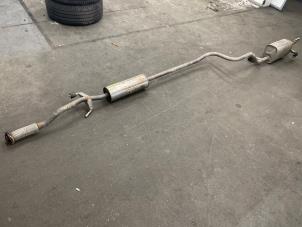 Gebruikte Uitlaat Einddemper Opel Crossland (X) 1.2 12V Prijs € 150,00 Margeregeling aangeboden door Autodemontage van de Laar