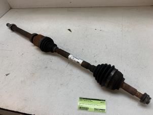 Gebruikte Aandrijfas rechts-voor Renault Captur (2R) 0.9 Energy TCE 12V Prijs op aanvraag aangeboden door Autodemontage van de Laar