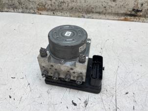 Gebruikte ABS Pomp Dacia Dokker Express (8S) 1.5 Blue dCi 95 Prijs € 150,00 Margeregeling aangeboden door Autodemontage van de Laar