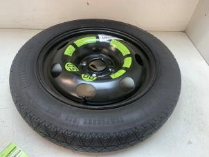 Gebruikte Thuiskomer Opel Crossland (X) 1.2 12V Prijs op aanvraag aangeboden door Autodemontage van de Laar