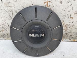 Gebruikte Wieldop MAN TGE 2.0 TDI Prijs € 25,00 Margeregeling aangeboden door Autodemontage van de Laar