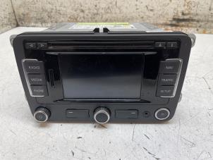 Gebruikte Radio Volkswagen Polo V (6R) 1.2 TDI 12V BlueMotion Prijs € 150,00 Margeregeling aangeboden door Autodemontage van de Laar