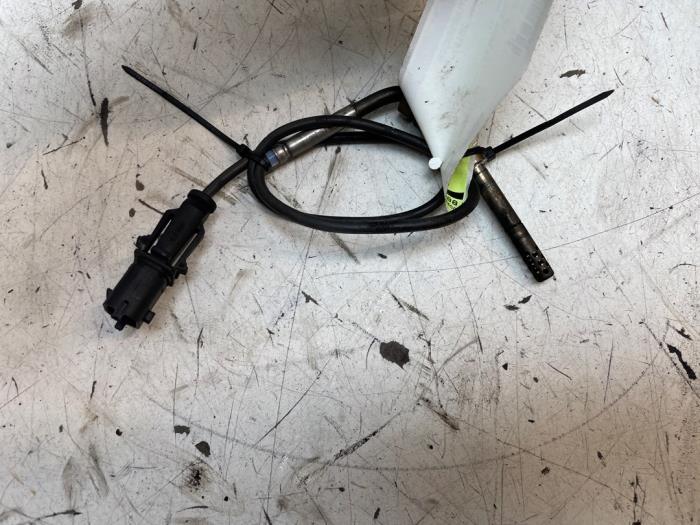 Gebruikte Uitlaat temperatuursensor Fiat Fiorino (225) 1.3 D 16V Multijet Prijs € 40,00 Margeregeling aangeboden door Autodemontage van de Laar