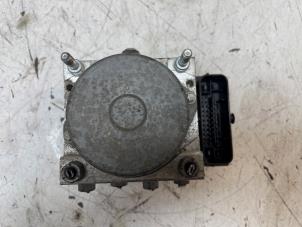 Gebruikte ABS Pomp Fiat Fiorino (225) 1.3 D 16V Multijet Prijs € 75,00 Margeregeling aangeboden door Autodemontage van de Laar