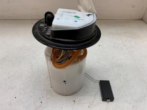 Gebruikte Benzinepomp Opel Crossland (X) 1.2 Turbo 12V Prijs op aanvraag aangeboden door Autodemontage van de Laar