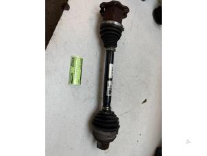 Gebruikte Aandrijfas links-voor Audi Q5 (8RB) 2.0 TFSI 16V Quattro Prijs op aanvraag aangeboden door Autodemontage van de Laar