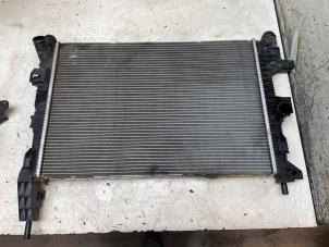 Gebruikte Radiateur Ford Transit Connect (PJ2) 1.5 EcoBlue Prijs € 60,00 Margeregeling aangeboden door Autodemontage van de Laar