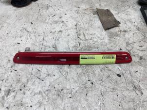 Gebruikte Extra Remlicht midden Mercedes Sprinter 5t (907.6) 515 CDI 2.0 D RWD Prijs € 25,00 Margeregeling aangeboden door Autodemontage van de Laar