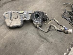 Gebruikte Tank BMW 4 serie Gran Coupe (F36) 418i 1.5 TwinPower Turbo 12V Prijs € 225,00 Margeregeling aangeboden door Autodemontage van de Laar