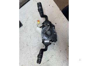 Gebruikte Stuurkolomschakelaar Landrover Range Rover Velar (LY) 2.0 D180 AWD Prijs € 175,00 Margeregeling aangeboden door Autodemontage van de Laar