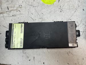 Gebruikte Zekeringkast Landrover Range Rover Velar (LY) 2.0 D180 AWD Prijs € 125,00 Margeregeling aangeboden door Autodemontage van de Laar