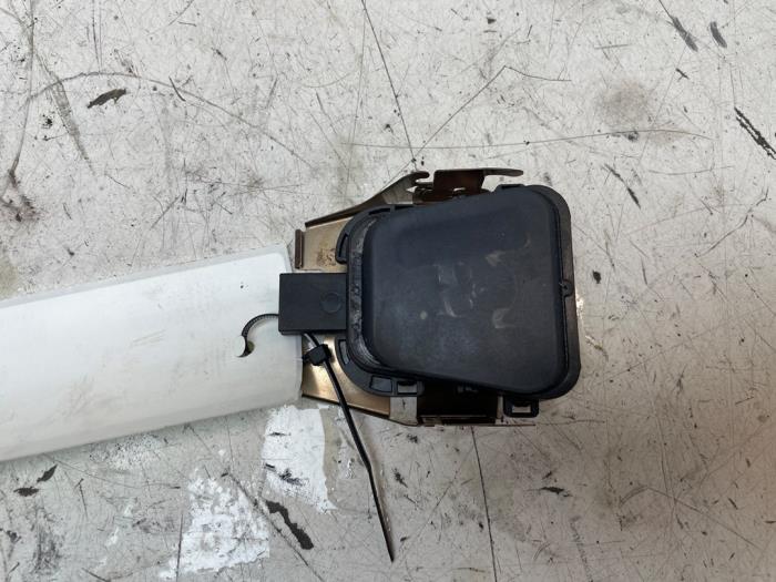 Gebruikte Regensensor Landrover Range Rover Velar (LY) 2.0 D180 AWD Prijs € 50,00 Margeregeling aangeboden door Autodemontage van de Laar