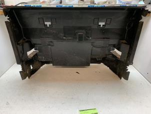 Gebruikte Luchtgeleider Audi E-tron Sportback (GEA) 50 Prijs € 35,00 Margeregeling aangeboden door Autodemontage van de Laar