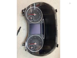 Gebruikte Tellerklok Mercedes B (W246) 2.2 B-220 CDI BlueEFFICIENCY,d 16V Prijs € 135,00 Margeregeling aangeboden door Autodemontage van de Laar