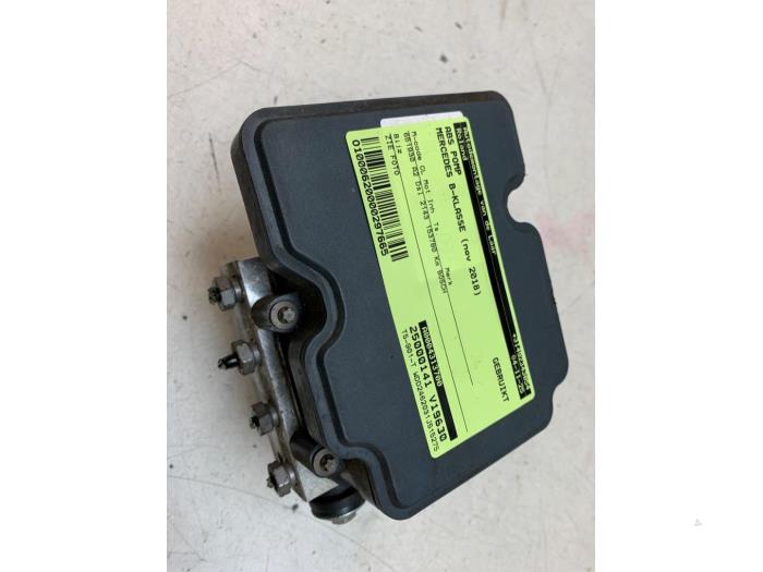 Gebruikte ABS Pomp Mercedes B (W246/W242) 2.2 B-220 CDI BlueEFFICIENCY,d 16V Prijs € 75,00 Margeregeling aangeboden door Autodemontage van de Laar