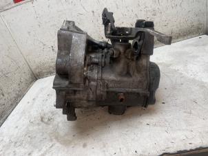 Gebruikte Versnellingsbak Volkswagen Polo V (6R) 1.2 12V BlueMotion Technology Prijs op aanvraag aangeboden door Autodemontage van de Laar