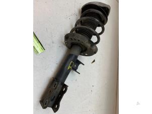 Gebruikte Mac Phersonpoot rechts-voor Mercedes B (W246) 2.2 B-220 CDI BlueEFFICIENCY,d 16V Prijs op aanvraag aangeboden door Autodemontage van de Laar