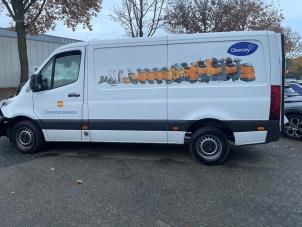 Gebruikte Carrosserielijst Mercedes Sprinter Tourer 3,5t (907.7) 316 CDI 2.1 D RWD Prijs op aanvraag aangeboden door Autodemontage van de Laar