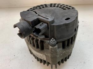 Gebruikte Dynamo Peugeot 208 I (CA/CC/CK/CL) 1.2 Vti 12V PureTech 82 Prijs op aanvraag aangeboden door Autodemontage van de Laar