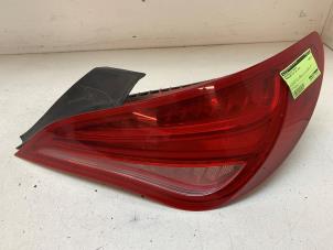 Gebruikte Achterlicht rechts Mercedes CLA (117.3) 1.6 CLA-200 16V Prijs op aanvraag aangeboden door Autodemontage van de Laar