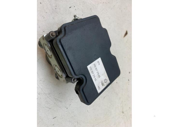 Gebruikte ABS Pomp Volkswagen Polo V (6R) 1.4 16V Prijs op aanvraag aangeboden door Autodemontage van de Laar