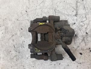 Gebruikte Remklauw (Tang) rechts-achter Volkswagen Golf VII Variant (AUVV) 1.2 TSI 16V Prijs op aanvraag aangeboden door Autodemontage van de Laar