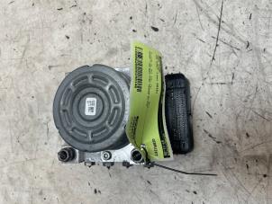 Gebruikte ABS Pomp Volkswagen Golf VII Variant (AUVV) 1.2 TSI 16V Prijs op aanvraag aangeboden door Autodemontage van de Laar