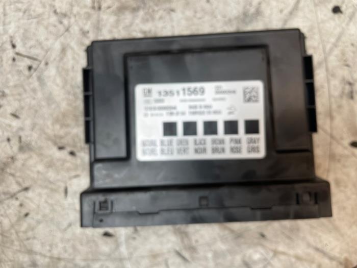 Gebruikte Computer Body Control Opel Astra K Sports Tourer 1.0 Turbo 12V Prijs € 50,00 Margeregeling aangeboden door Autodemontage van de Laar
