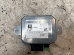 Gebruikte DC/DC converter Opel Astra K Sports Tourer 1.0 Turbo 12V Prijs € 10,00 Margeregeling aangeboden door Autodemontage van de Laar